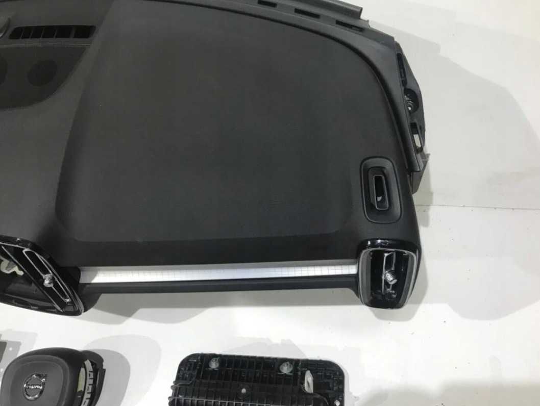 Volvo XC40 plansa de bord - kit airbag - set centuri de siguranta
