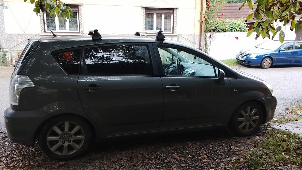 Toyota corola verso