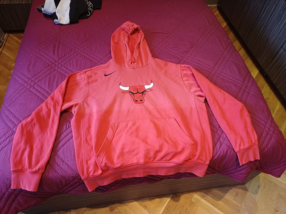 Продавам Суитшърти и горнища