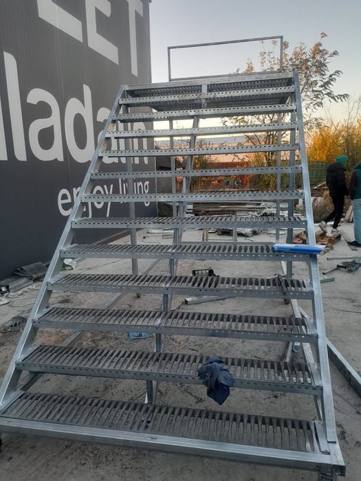 Confecționăm scari galvanizate exterioare pe comanda