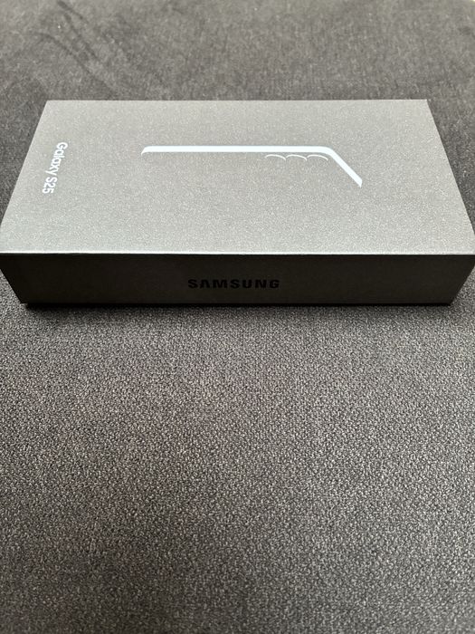 Нов!! Samsung galaxy S25 128gb Navy