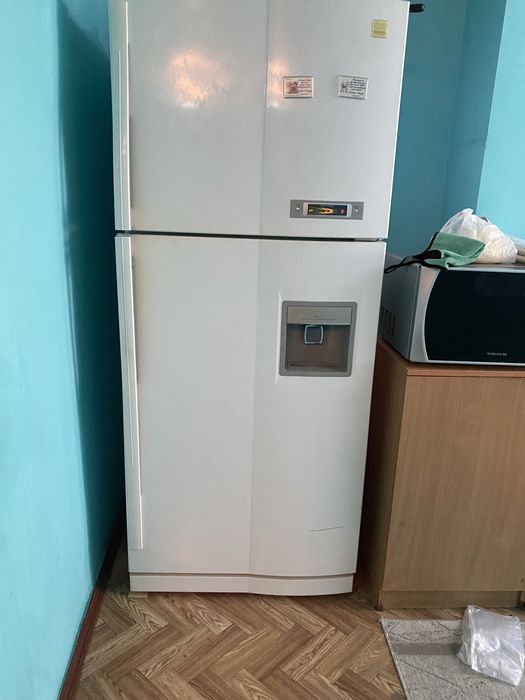 Продам холодильник