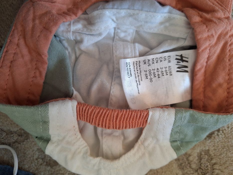 3 șepci și o pălărie marimea 44-46 cm