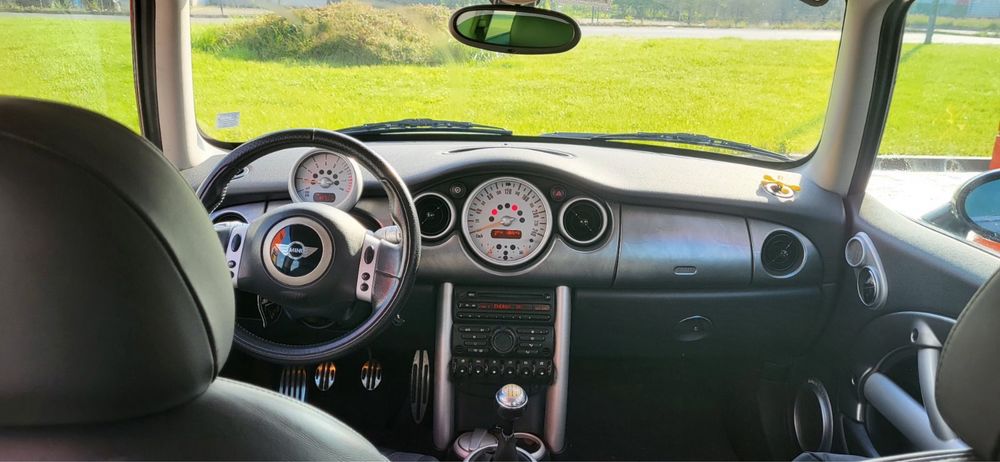Продавам автомобил MINI COOPER S 1.6 i