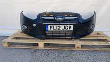 bara fata cu mic defect ford Focus 3 an 2012