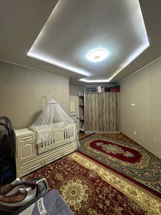 СРОЧНО продаётся 2 комнатная квартира Яшнабадский Район Azia house