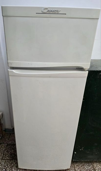 Se vinde frigider CANDY perfect functional