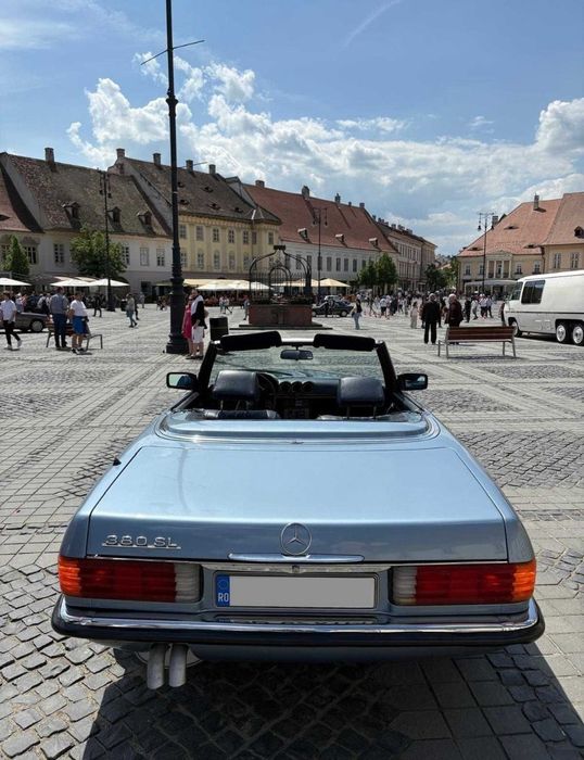 Mercedes SL 380 R107  vehicul istoric