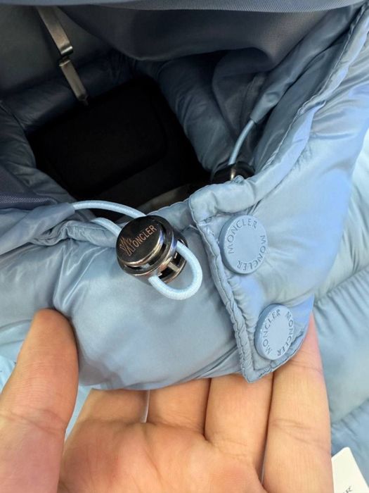 Geaca M. o.n.cl.e.r  Puffer Albastru Lucios (mărimi: S,M,L,XL,XXL)