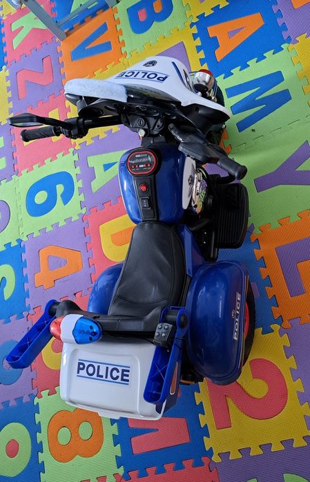 Motocicleta electrica pt. copii.