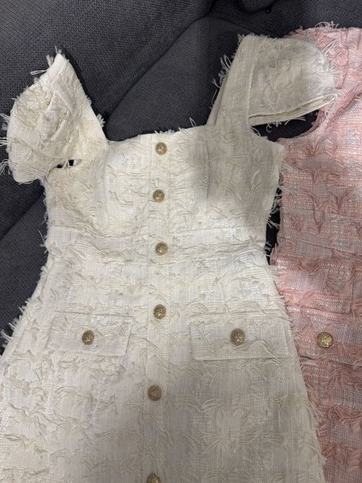 Рокля розова и бяла