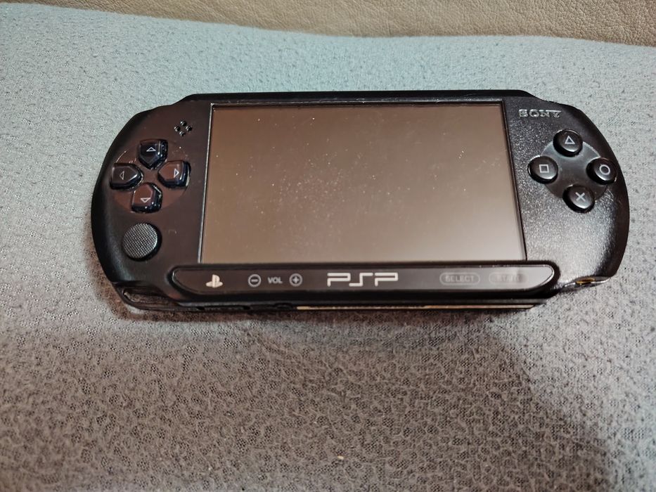Psp E1004 street