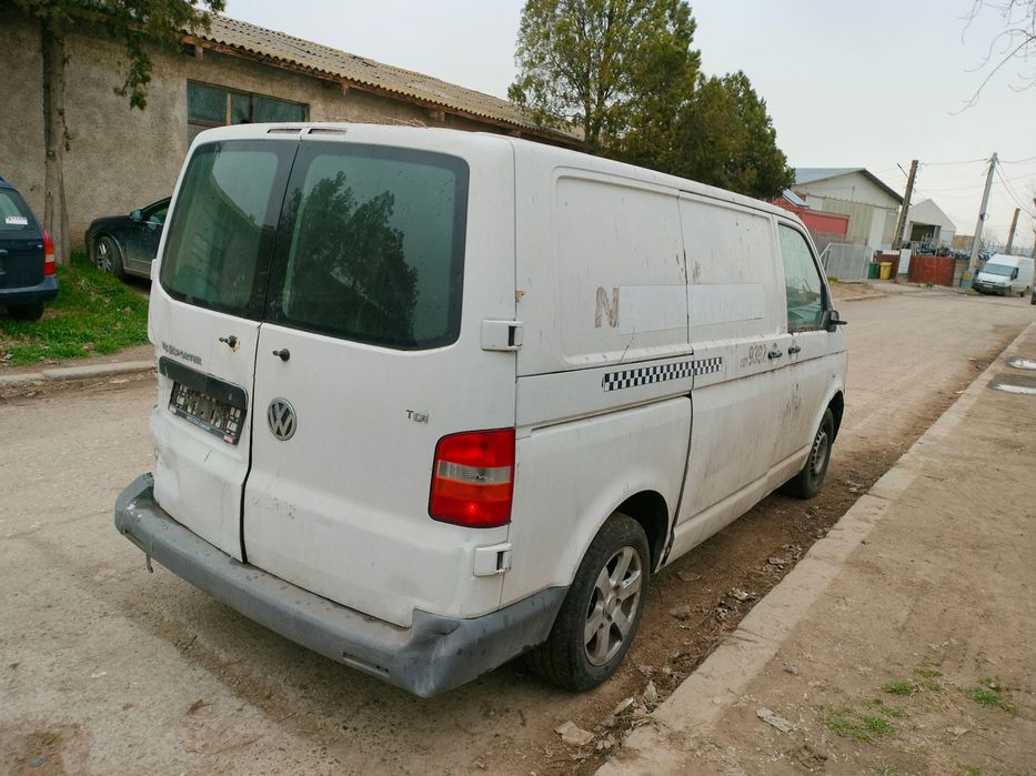 Dezmembrari  VW TRANSPORTER Mk 5 / T5 / caravelle  2003  > 0000 1.9 T