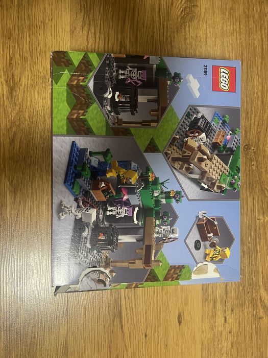 Конструктор LEGO Minecraft - Занданът на скелетите (21189)