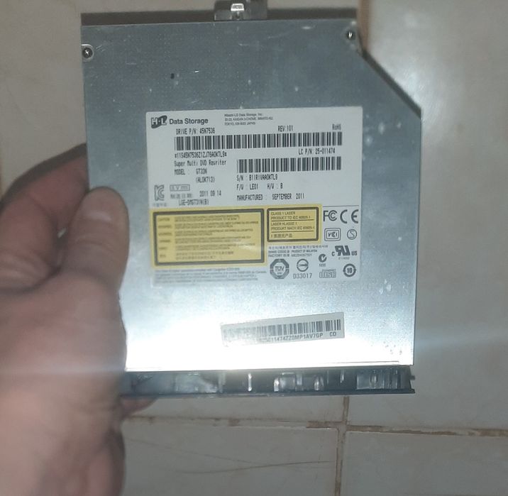 Два Привода DVD-RW  для ноутбука 12.7 и 9.5