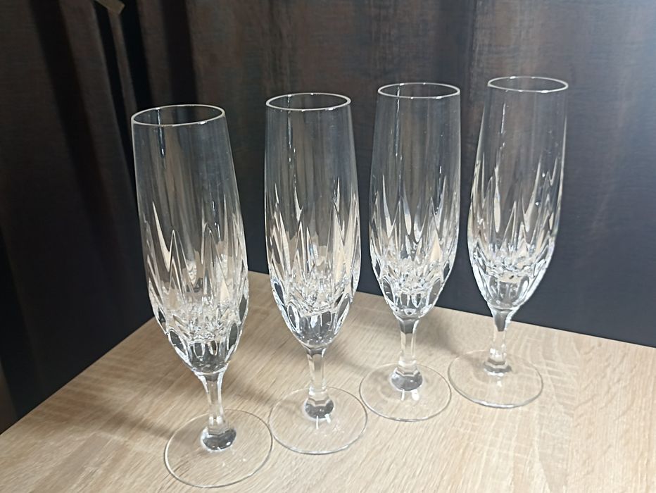 Pahare de cristal