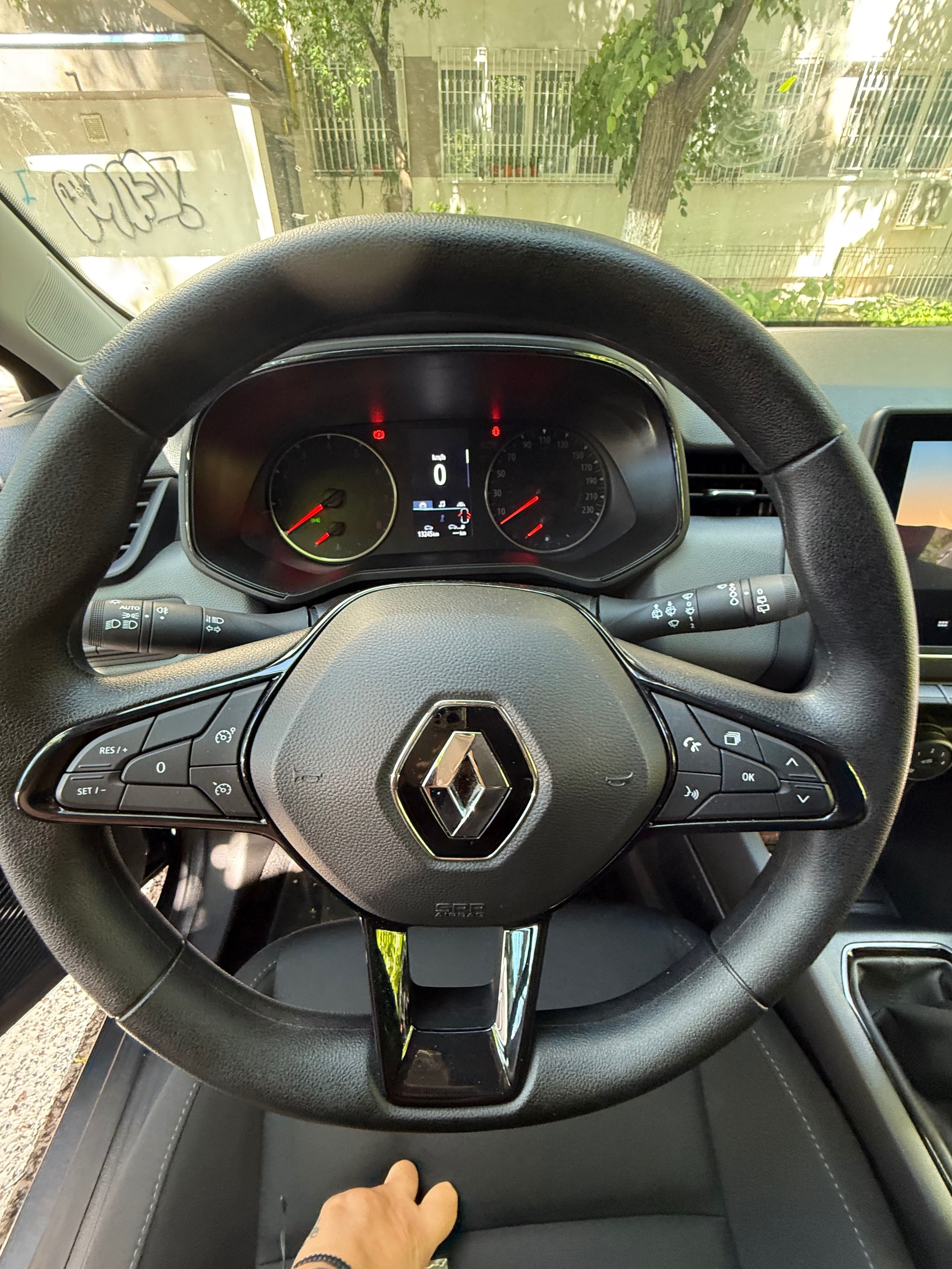 Renault clio 2021