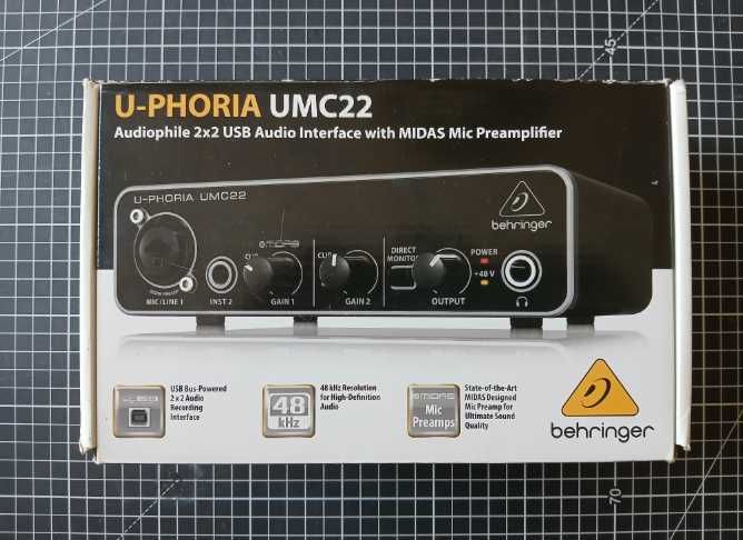 Външна аудио карта (аудио интерфейс) Behringer UMC22