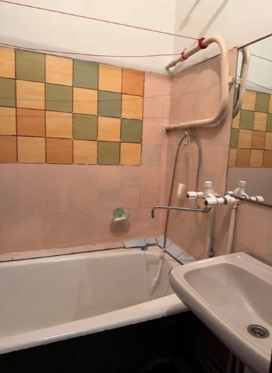 Квартира на Башлык 1/5/5 общ пл 38м  с обстановкой