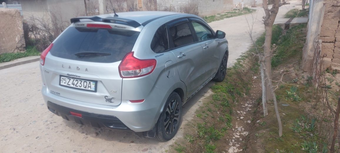 Lada xray sotiladi