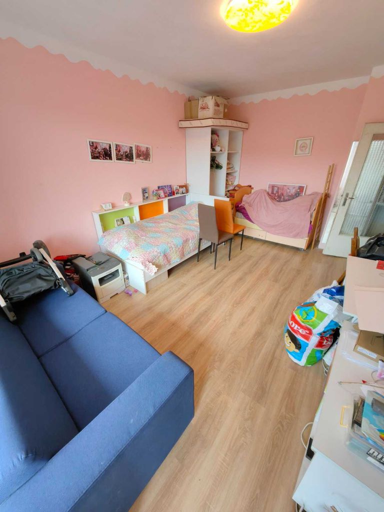 Продава се Двустаен апартамент в Перник, Хумни дол - 66 кв.м за 966 €/кв.м - Снимка #4