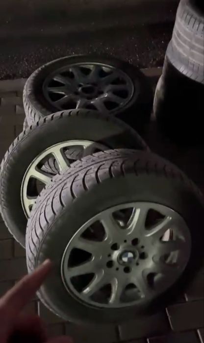 Продам оригинальные диски на BMW 25 стиль