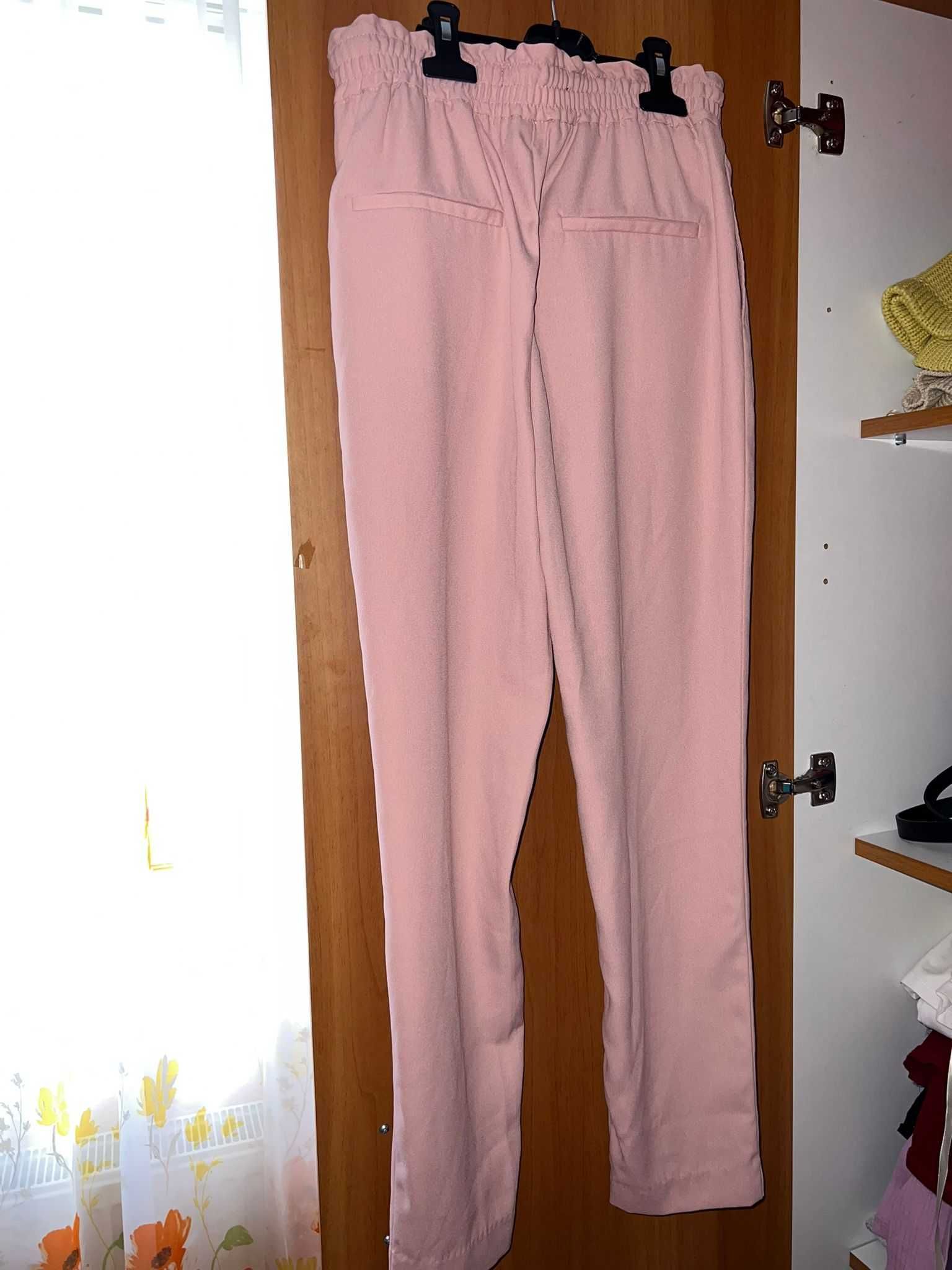 Pantaloni lejeri si eleganti roz-ZARA