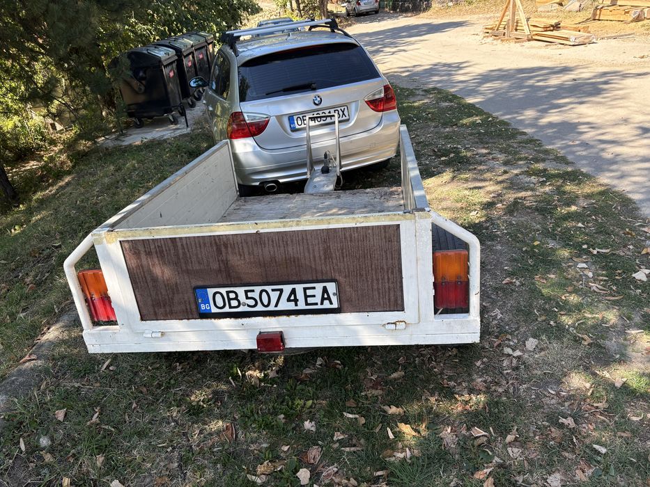 Ремарке за кола със стойка и за возене на мотор