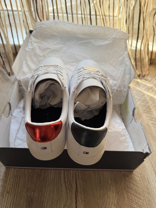 Кроссовки Tommy Hilfiger