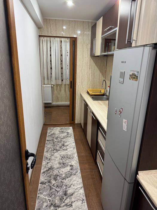 Apartament de vanzare cu 2 camere , decomandat !