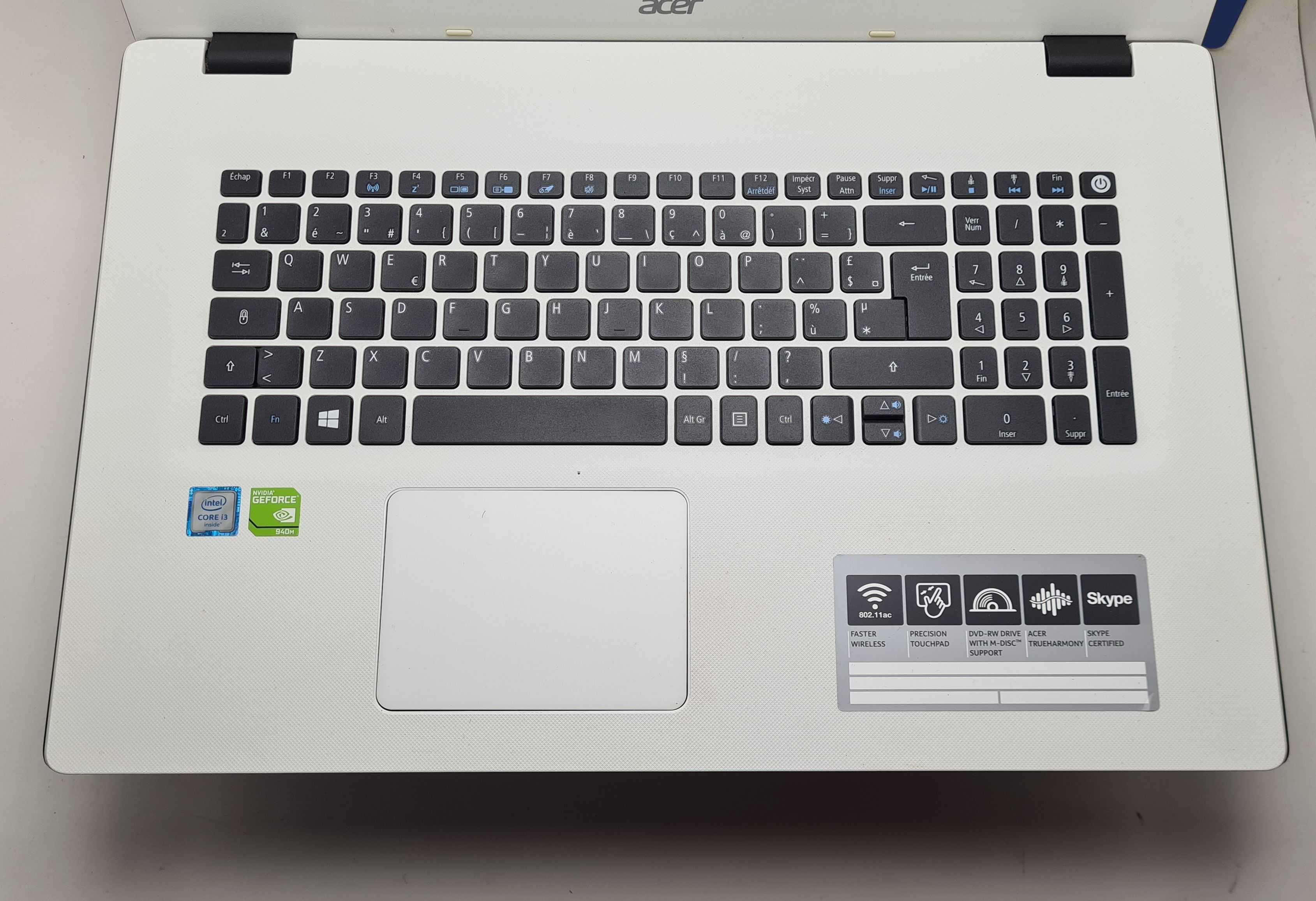 Acer Aspire E5-773G i3 6100U/8GB/240SSD/Nvidia MX 940M-2GB