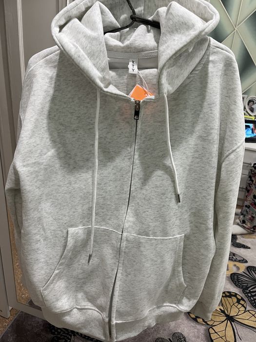 Спортивный костюм новый