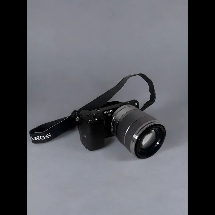 Sony NEX 5 T - Под 10к. кадъра! - професионална камера / фотоапарат