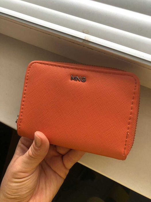 Портфейл Mango (прасковен цвят)