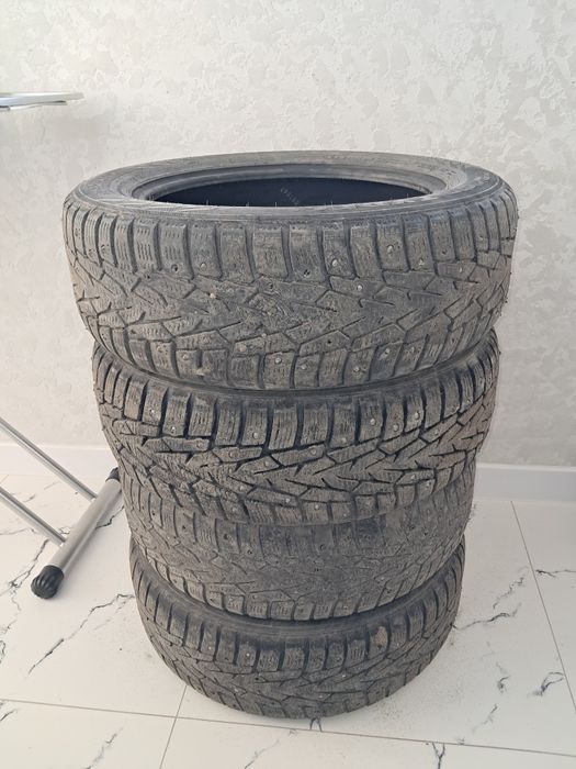 Зимние шины б/у нокиан тайерс, нордман 7