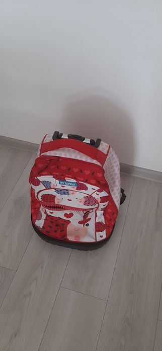 Ghiozdan ...roti.. troler