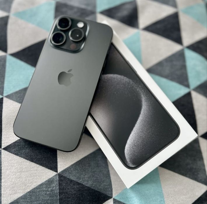 iPhone  15 pro impecabil