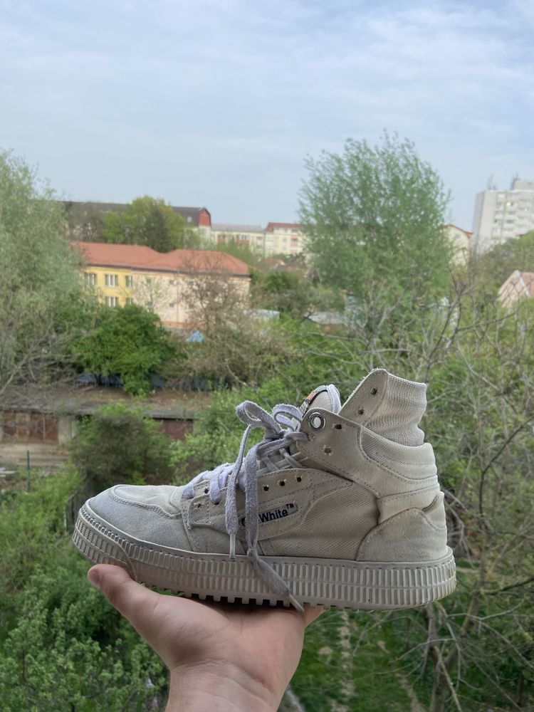 vand off white 3.0