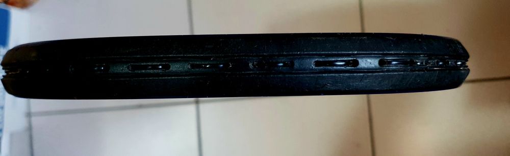 Vând yonex ezone tour  ( 315 gr.), grip nr.2