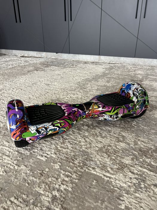 Продам стильный гироскутер с Bluetooth и музыкой