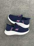Skechers  made in Vietnam