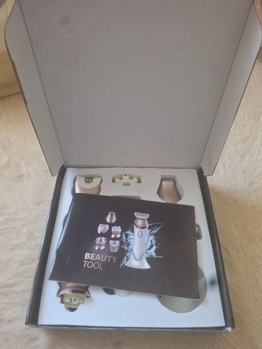 Aparat Beauty Tool Oriflame 6 în 1