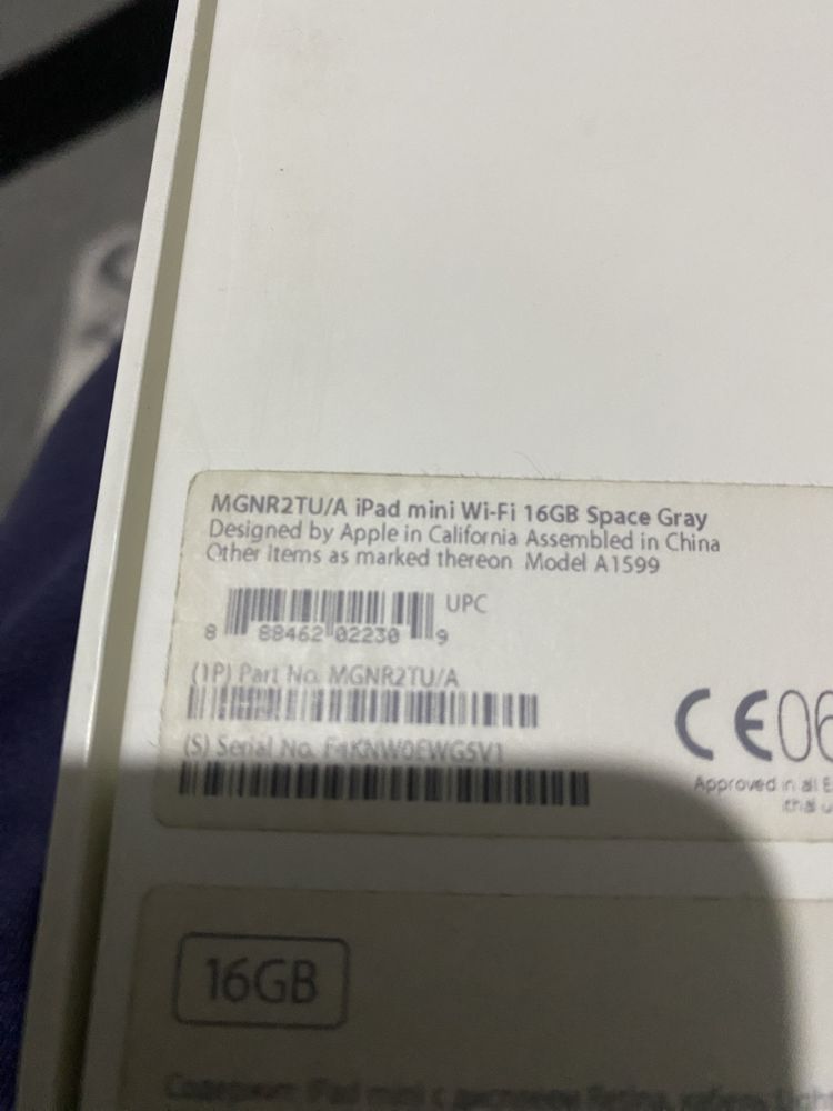 Планшет Apple A1599 iPad mini 3 Wi-Fi 16Gb Space Gray (MGNR2TU/A)