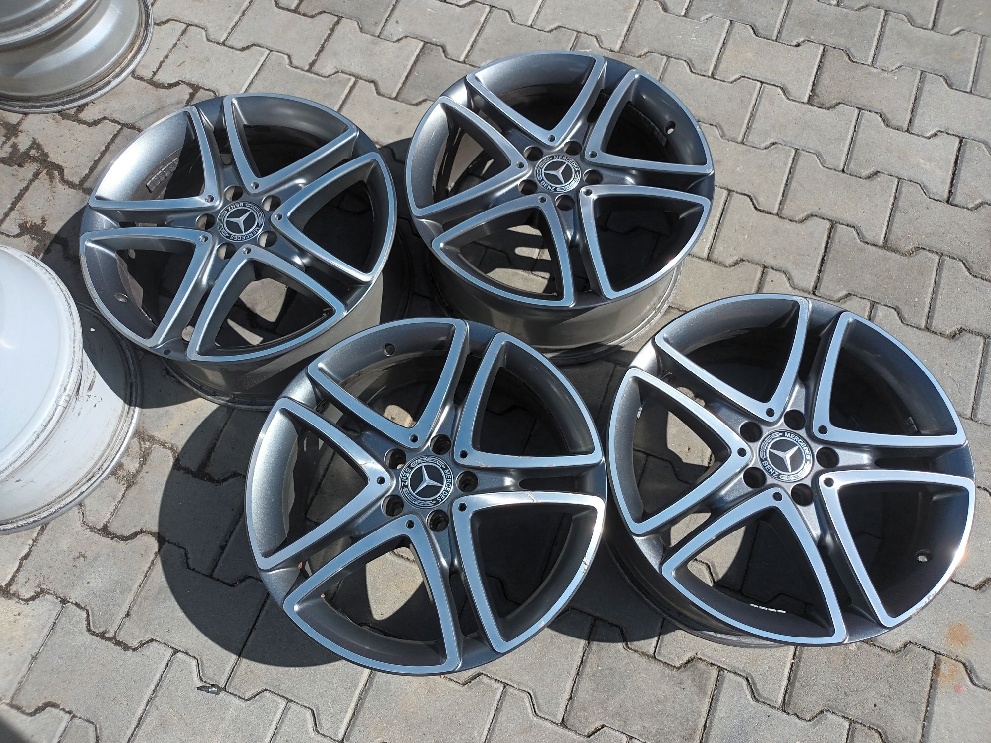 4jante bi colore 5x112R18 originale  s-class c-class vito Viano V250