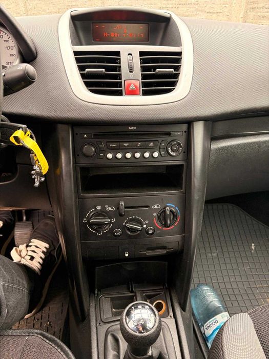 PEUGEOT 207 1.4i* 95cp* 2010* Impecabil!!!