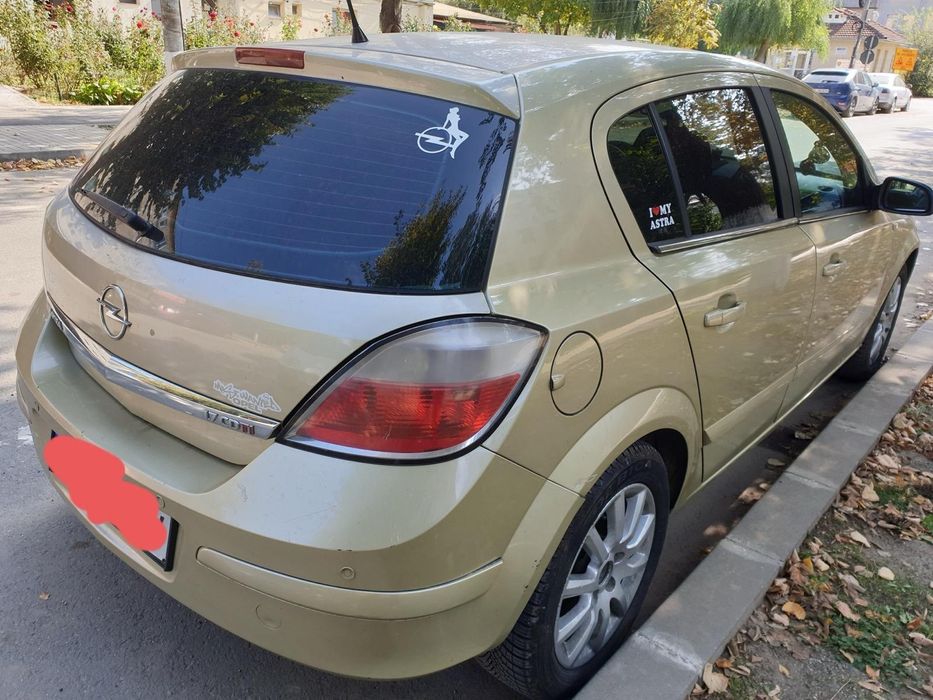 Vând Opel astra h
