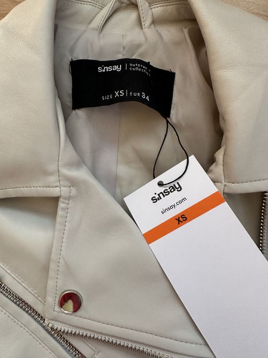 Бежово кожено яке Sinsay -ново с етикет