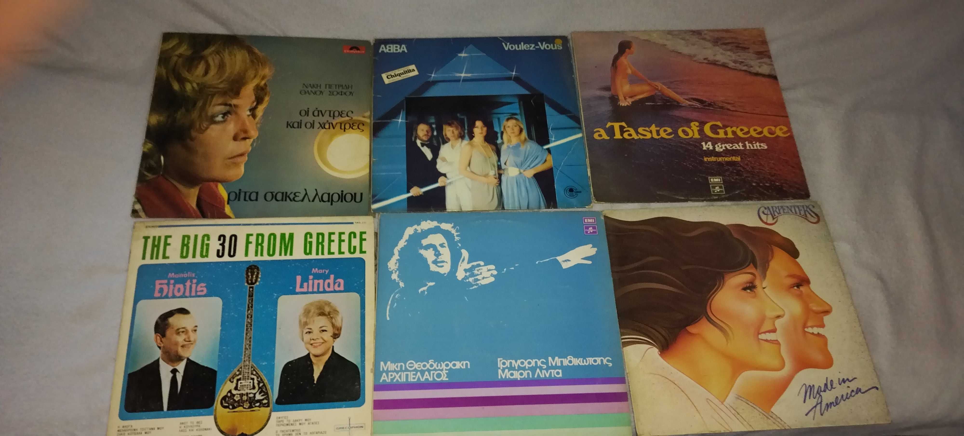 Vand discuri vinil cu muzica usoara internationala