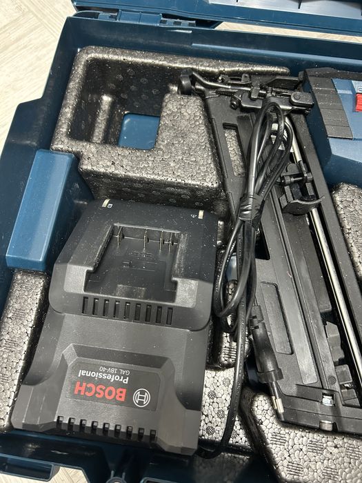 Bosch GNH 18V-64 M pistol de cuie finisaj