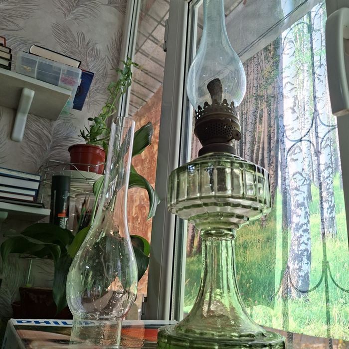 Стеклянная керасиновая лампа СССР с дополнительной запасной колбой